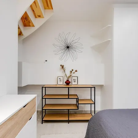 3 Bedroom 2 Bath Apartment In Lovely Neighbourhood Lejlighed *